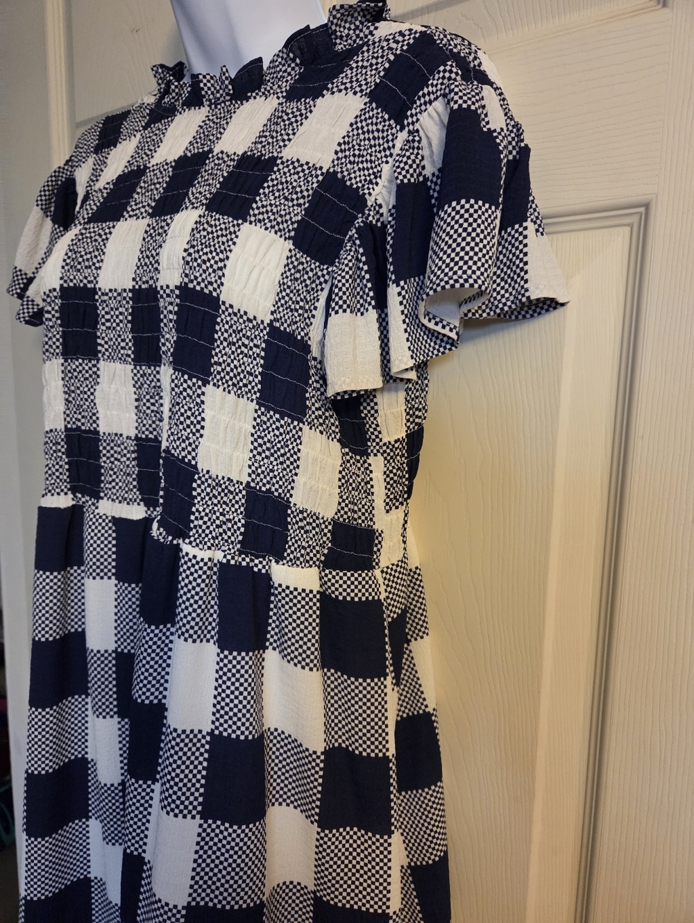 Moon River Navy and White Checkered Smocked Dress Size Small - Picture 5 of 13